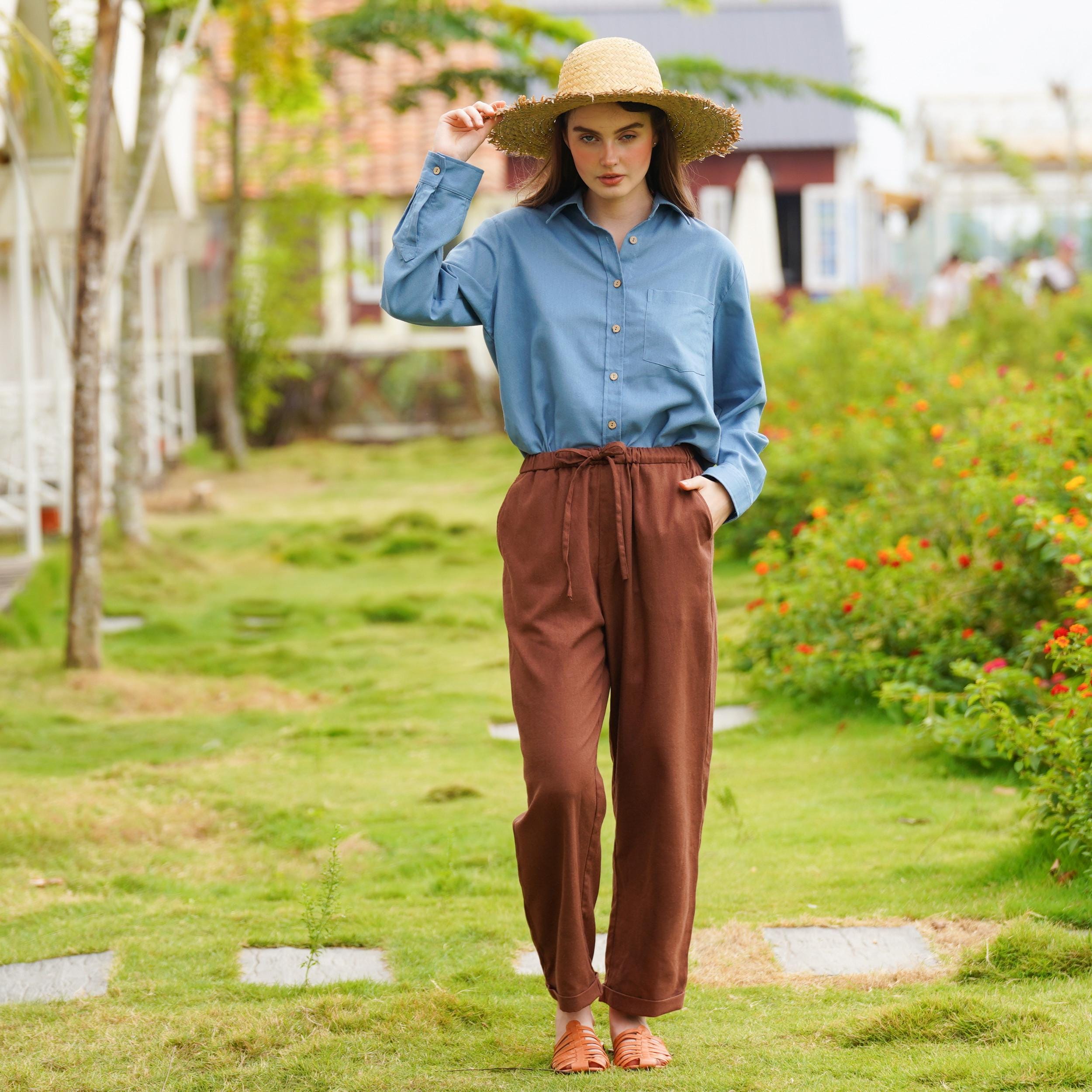 Loose Linen Pants with Tapered Leg and Elastic Waist