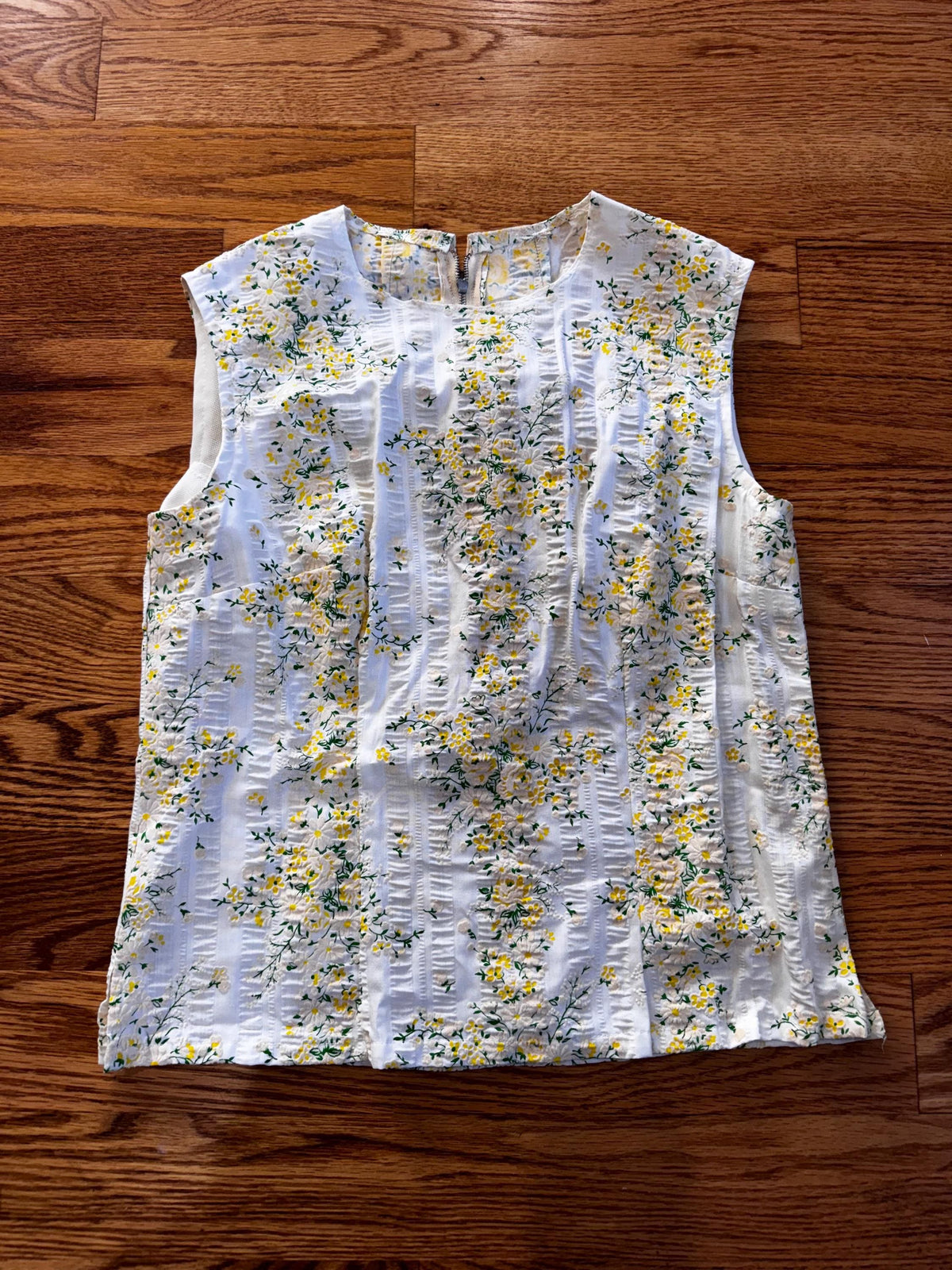 1970s White Sleeveless Top with Yellow Floral Design